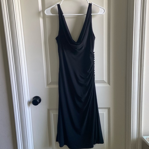 White House Black Market Dresses & Skirts - White House black market size 6 little black dress